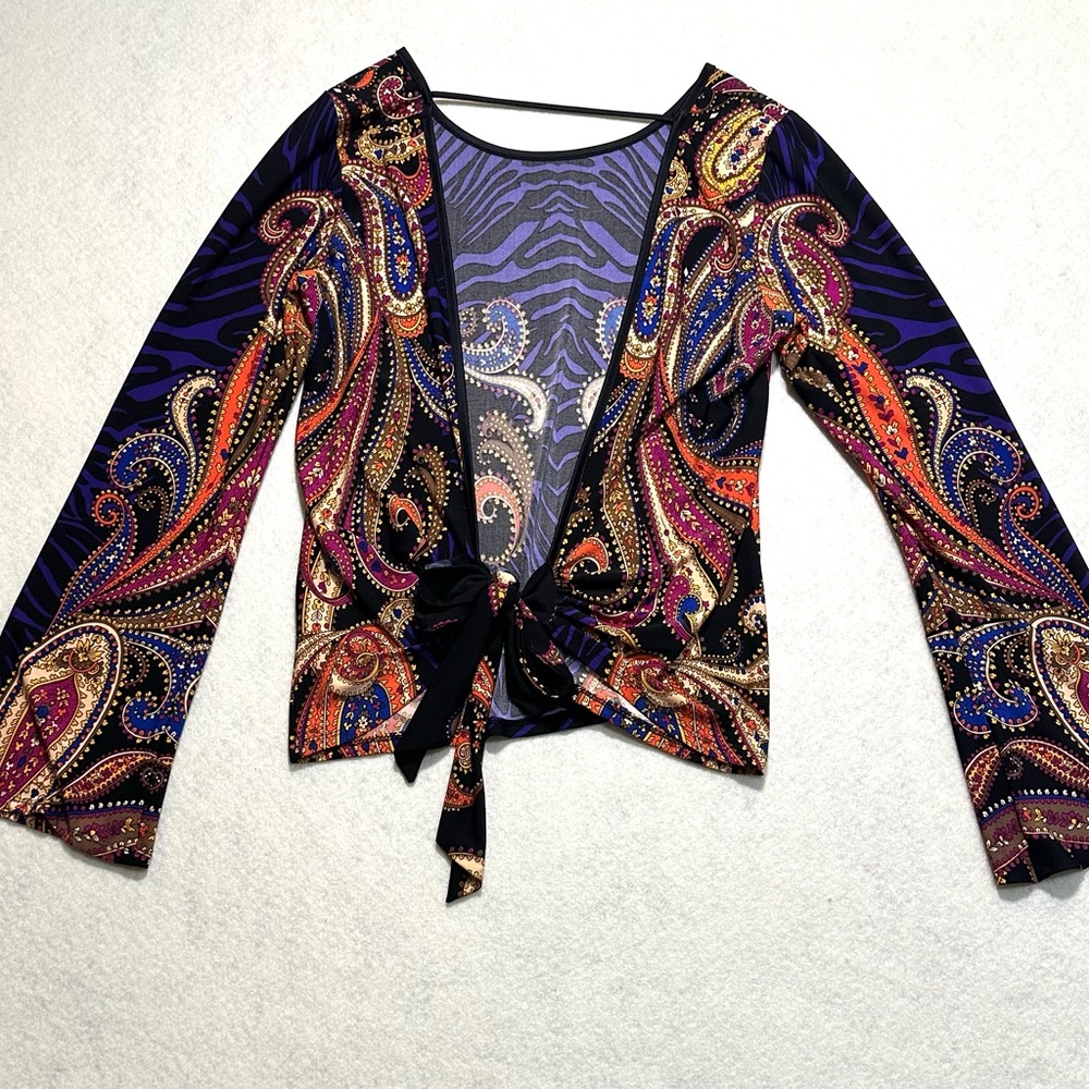 Purple abstract open V back long sleeve top